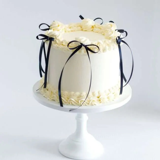Vintage Bow Cake